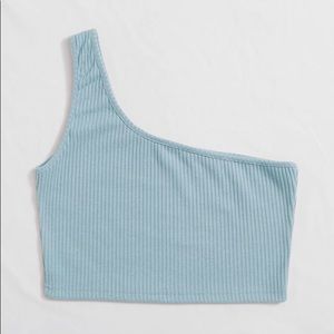 One shoulder crop top